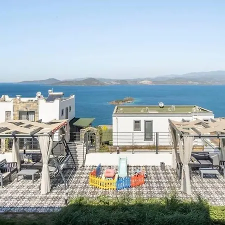 2 Person, With Shared Pool - Awz 253, 1 Apartment